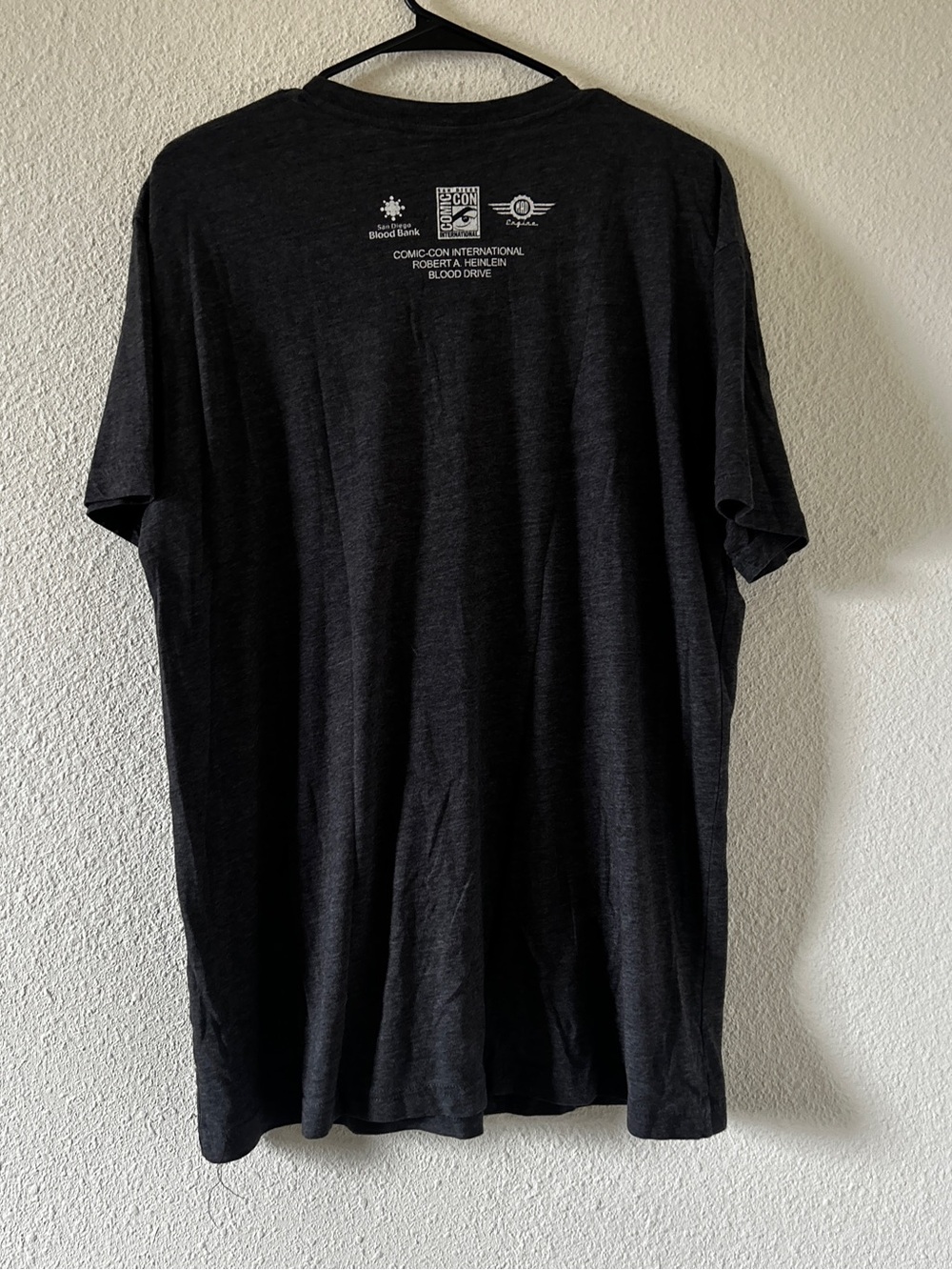 Bold Guardians Graphic T-shirt Comic Con tee. M/L Gray Unisex - Picture 5 of 5